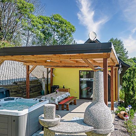 Ladybug House With Whirlpool - Happy Rentals Fokovci Dış mekan fotoğraf